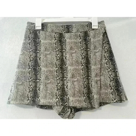 Brown snakeskin shorts / skirts size‎ L - Picture 2 of 5